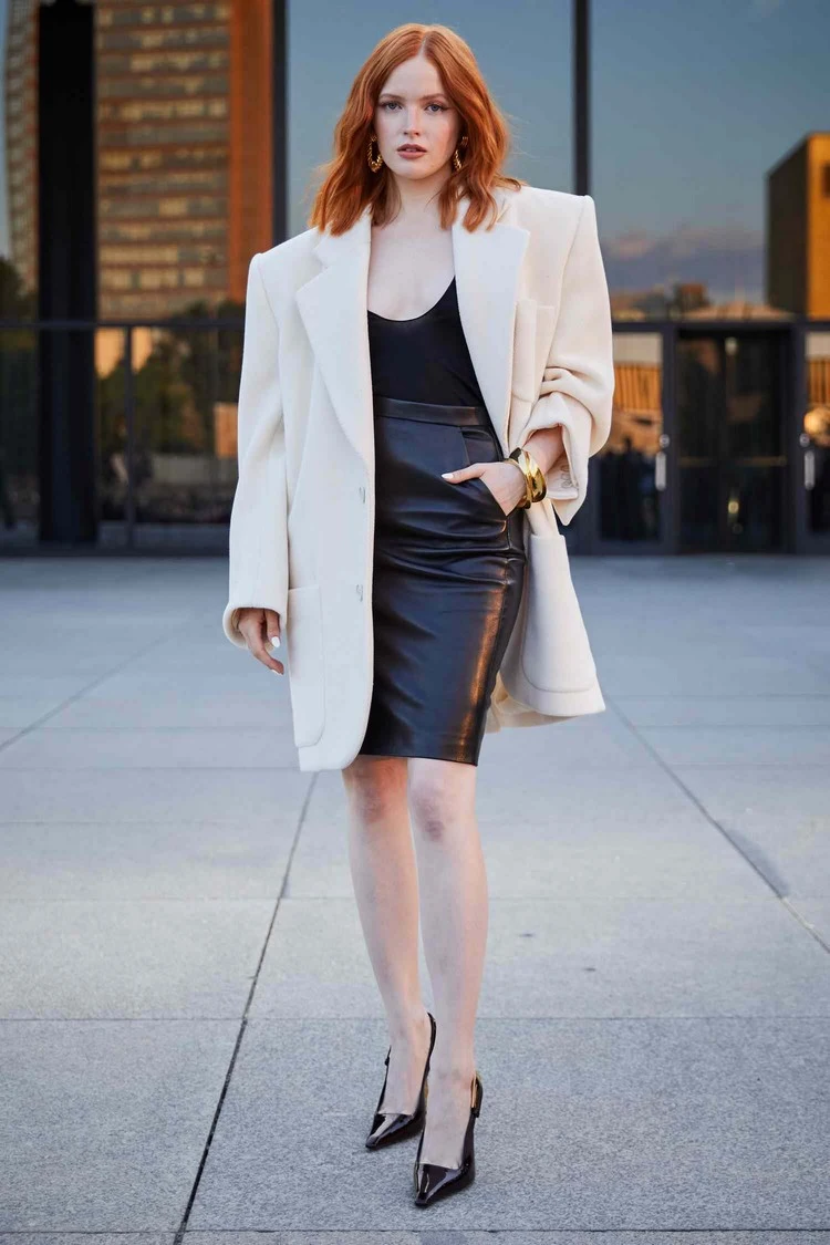 the oversized blazer can be combined in different ways