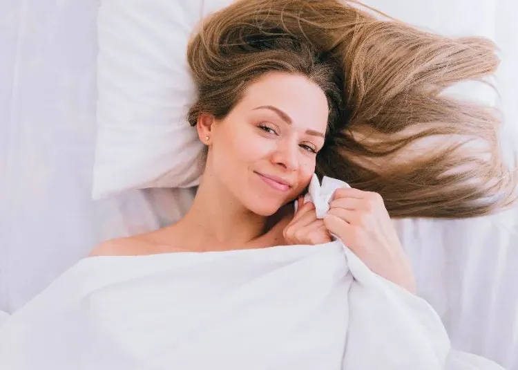 use a silk pillowcase what hairstyle to sleep without damaging long high bun braid curls