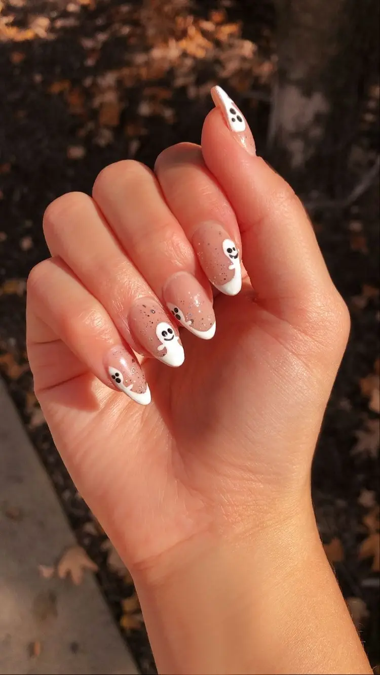french halloween nails 2023 with ghosts
