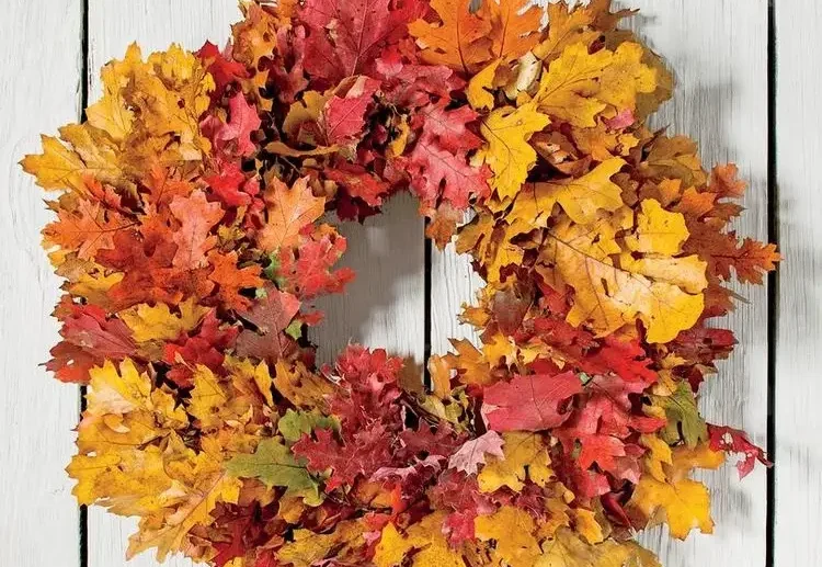 step by step instructions to make a fall wreath