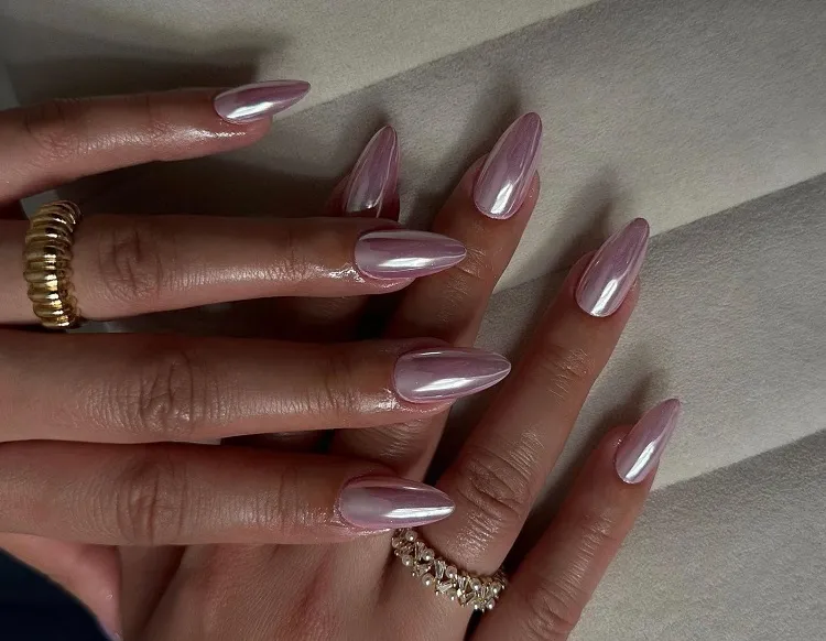 almond shaped pink chrome nails 2023 october