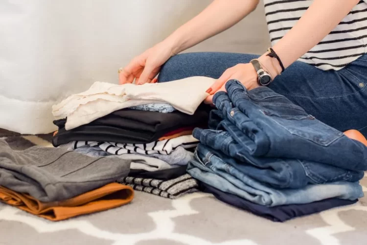 clean your closet how to use the backward decluttering method