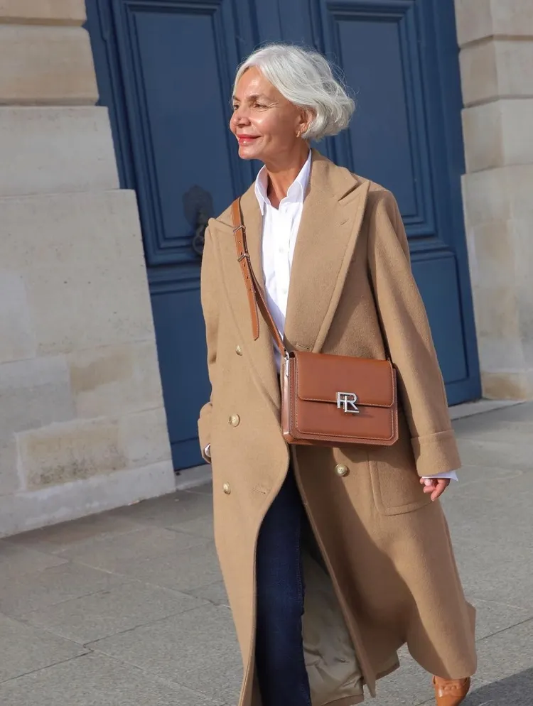tendencias de abrigos para una mujer de 60 años moda otoño