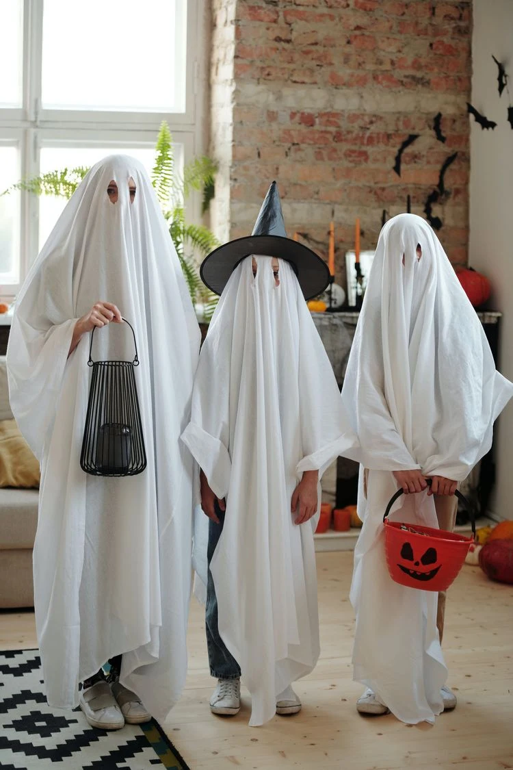 costumes for the whole family traditional ghost