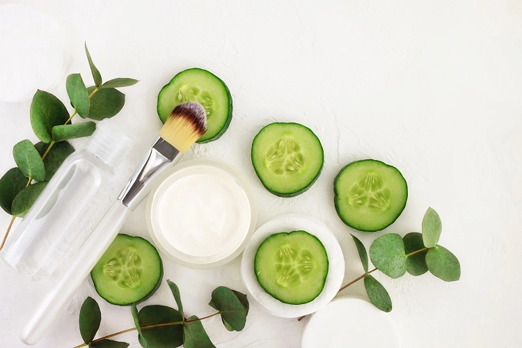 cucumber and yoghurt moisturizing