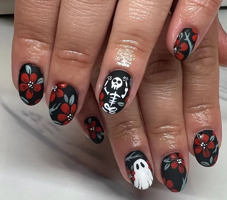 cute short halloween nails with roses and ghosts