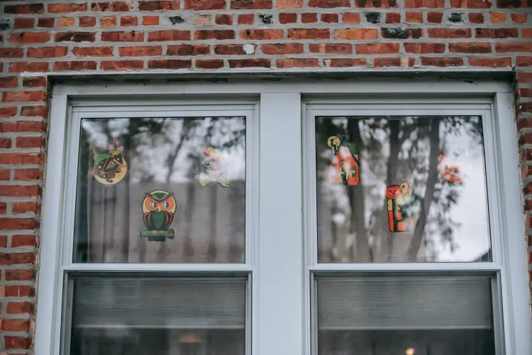 decorate a window for halloween party unique create creepy vibe have fun