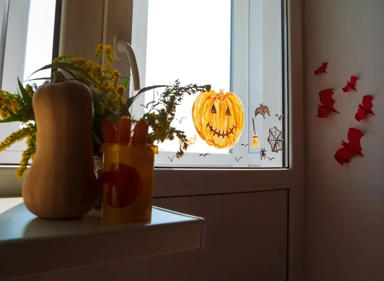 decoration halloween window to make draw pumpkin bats oranges cut out glued to wall