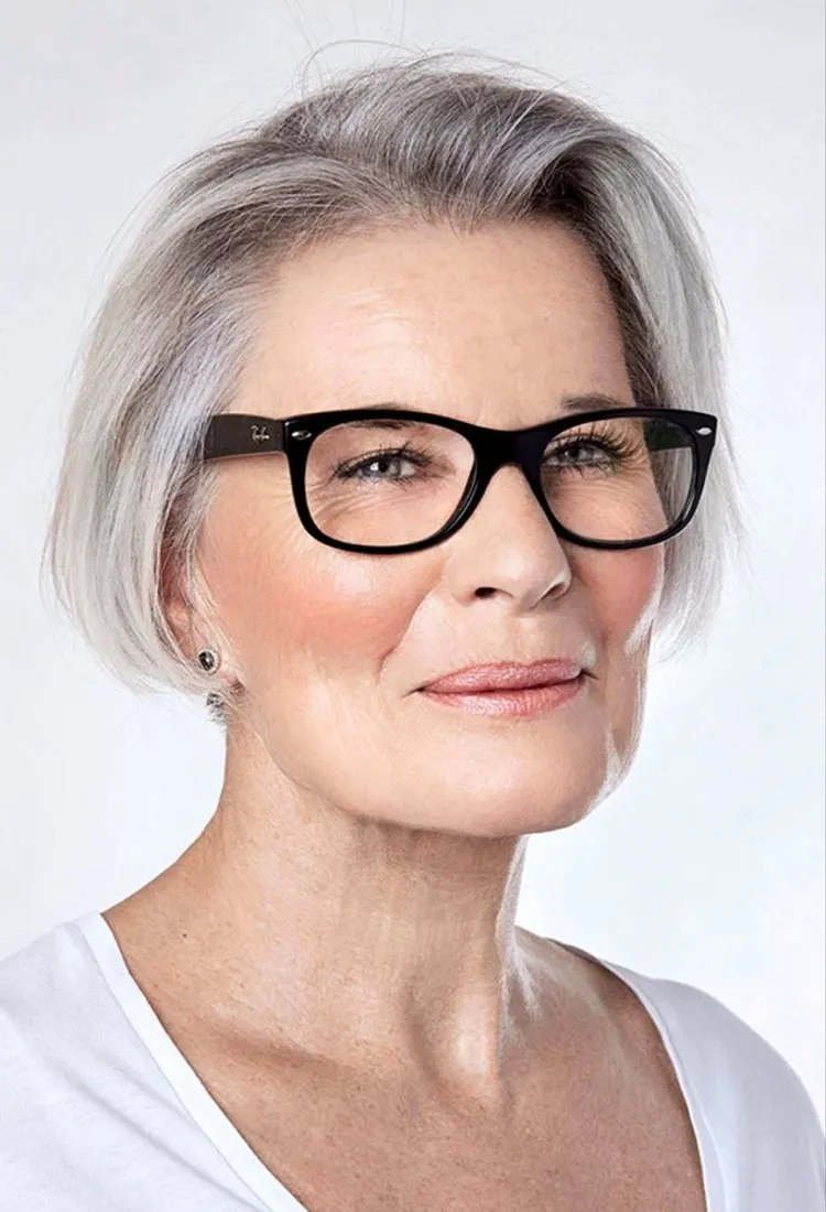 elegant short hairstyle for older ladies with glasses