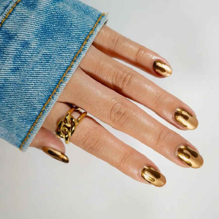 gold chrome drip manicure fall nail design ideas