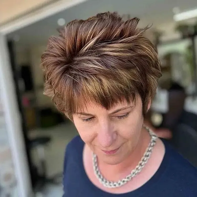 haircut for fine and flat hair over 50 women