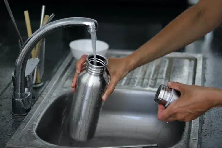 how to clean your aluminum bottle how often to disinfect its inside