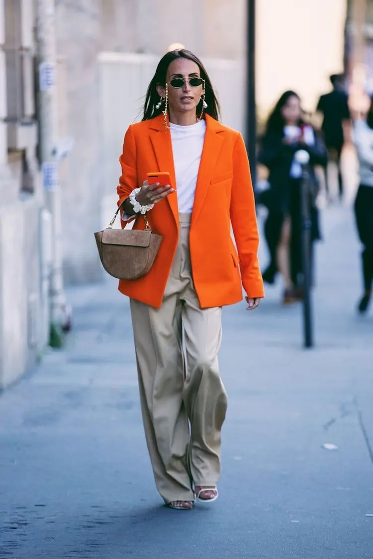 look feminine modern blazer oversize fashion trends fall 2023