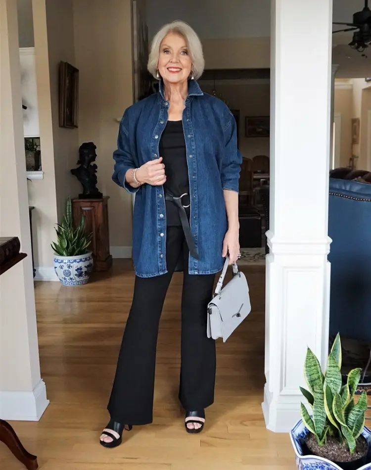 modern look woman 50 years fall 2023 jeans jacket