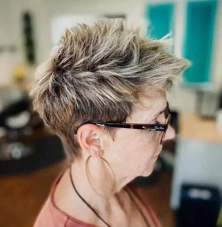 short choppy hairstyles for over 70 with glasses