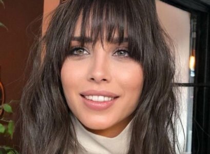 shoulder length hair with bangs fall 2023 hairstyle trends for women of all ages