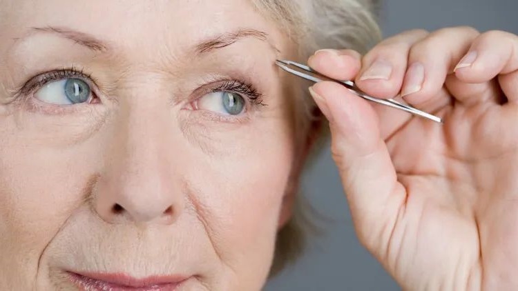 which eyebrow shapes over 60 to look younger and beautiful