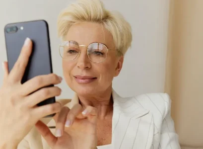 asymmetrical pixie cut for 60 year old women