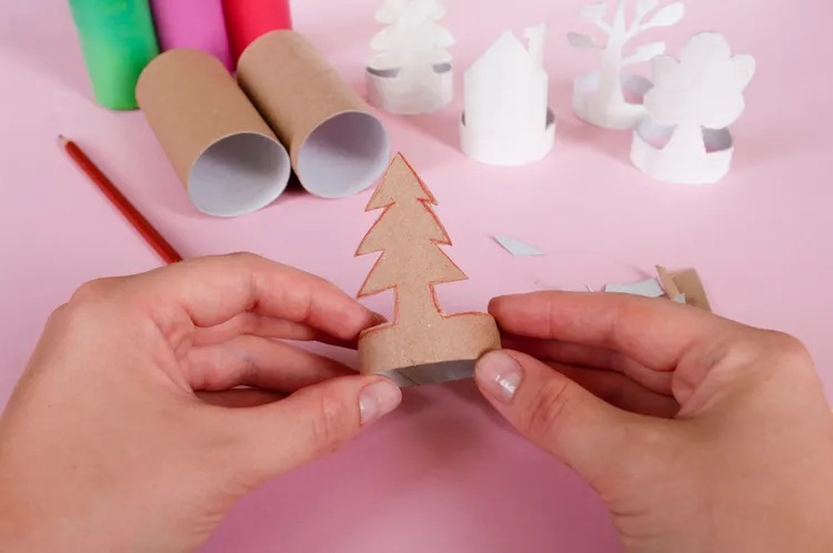 christmas crafts with toilet paper rolls for preschoolers festive trtee