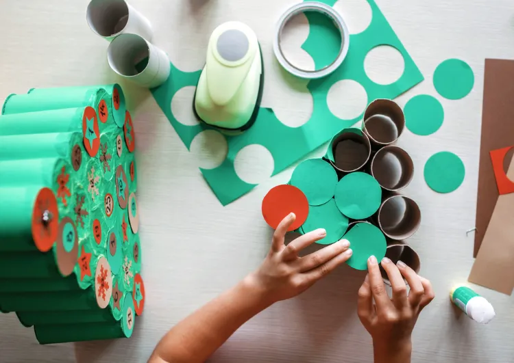diy advent calendar with paper roll tubes instructions