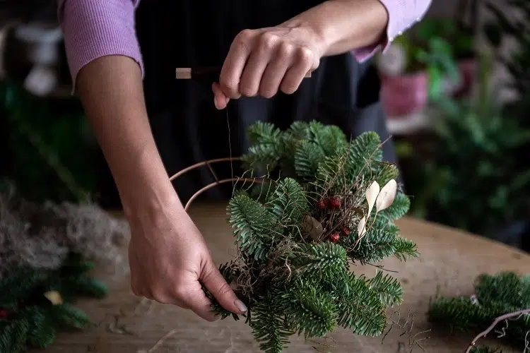 diy christmas wreath natural materials
