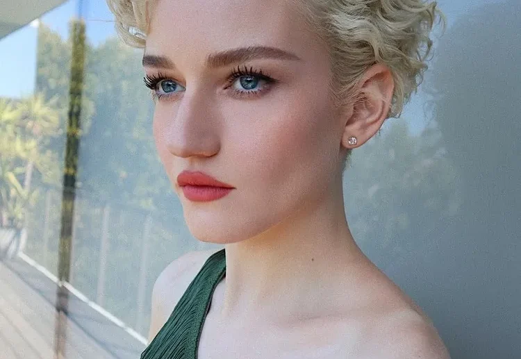 how to grow out pixie hair