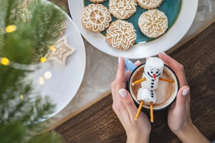 how to make snowmanfrom pretzel sticks and marshmallows