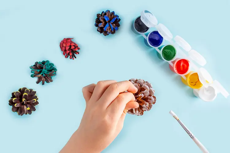 pine cone christmas crafts with kids ideas painting and decorating