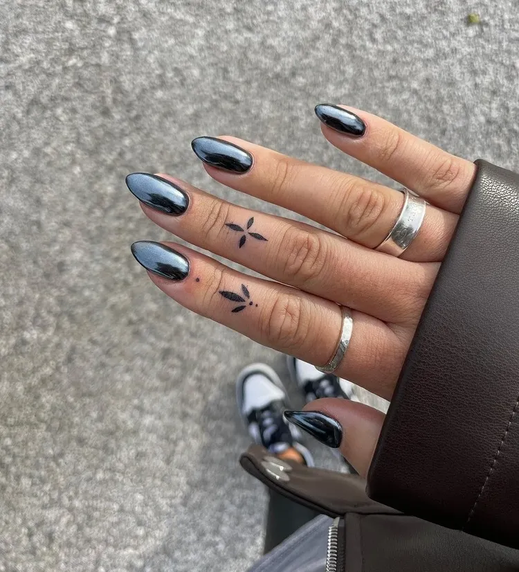 black manicure chrome almond nails nail art winter 2023 2024