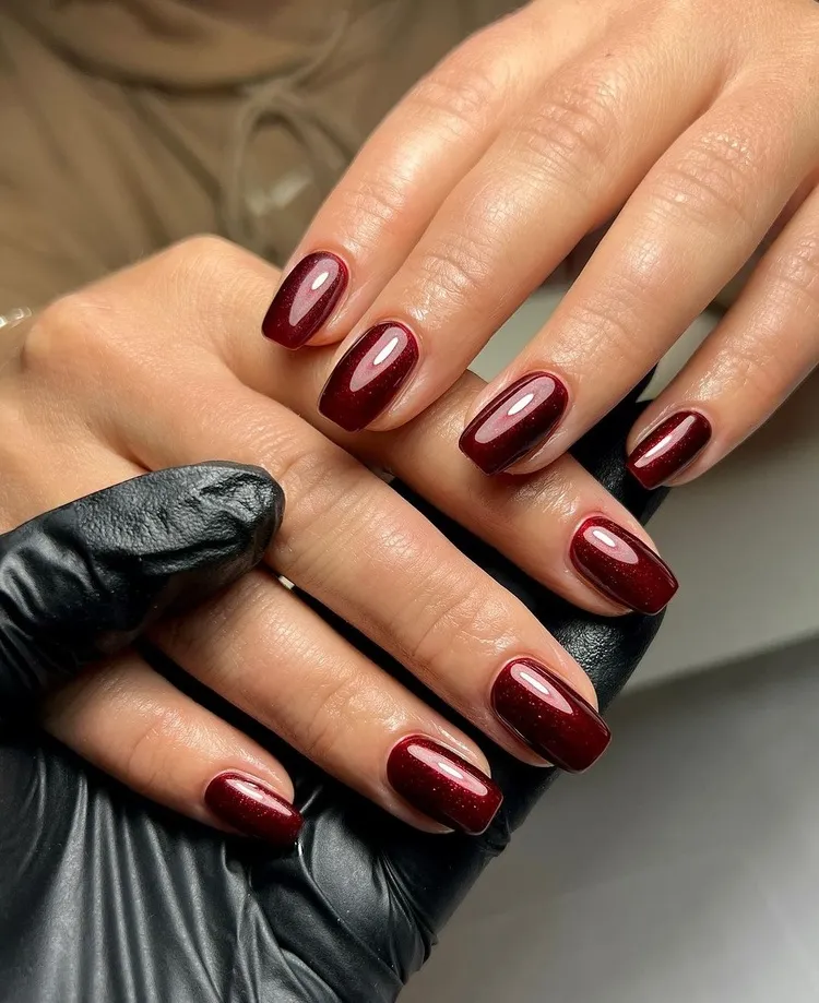 burgundy red manicure 2023 2024 nail art trend
