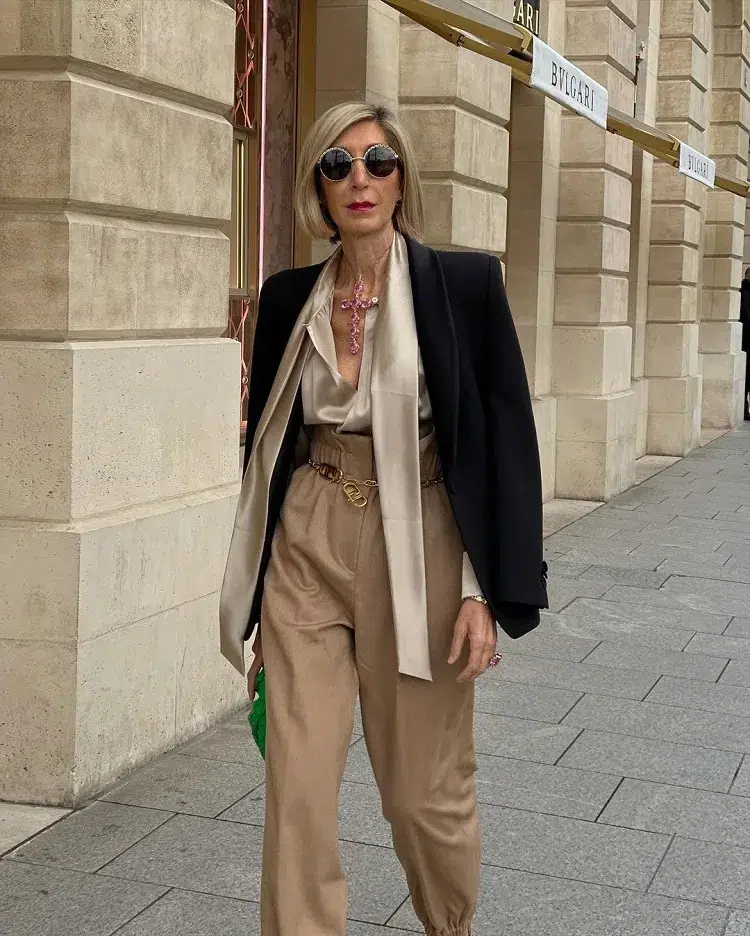 business outfit gold details women over 50 trends fall winter 2023