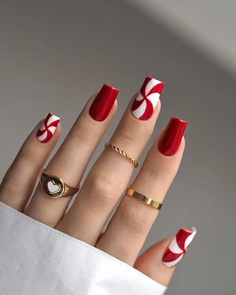 chich square christmas nail design 2023