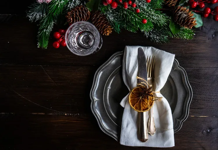 christmas napkin decorating dried oranges minimalist elegant design
