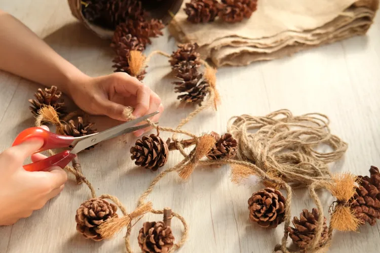 christmas wreath to make yourself with pine cones natural materials craft
