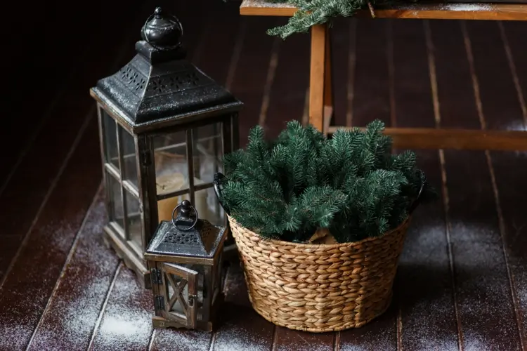 decorate balcony for christmas with plants lanterns or fir green in a basket for the floor