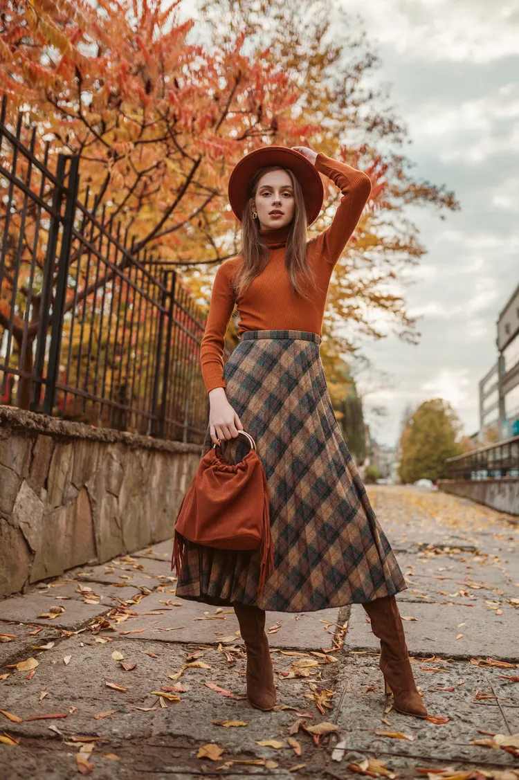 fall winter 2023 fashion classic plaid midi skirt