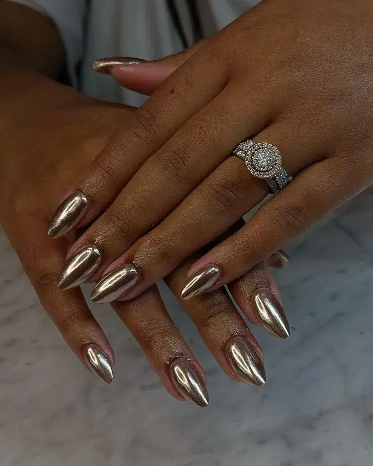 gray taupe nails metallic chrome manicure trend fall winter 2023