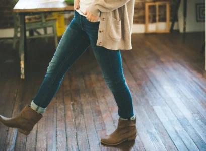 how to wear boots with jeans how to style trendy outfits