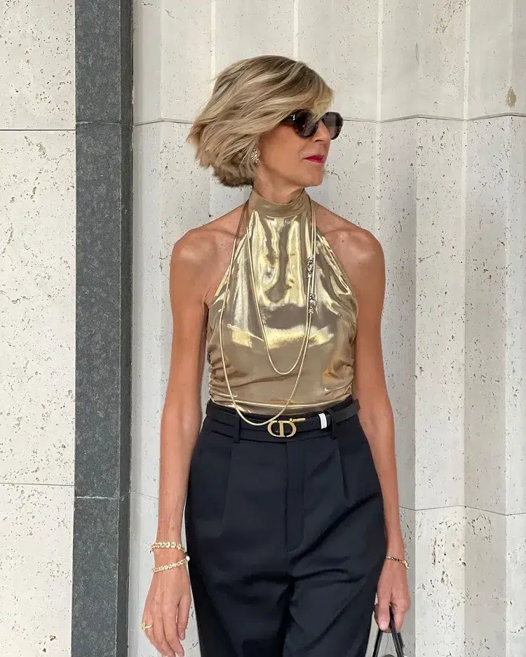 how to wear gold women over 50 fall winter 2023