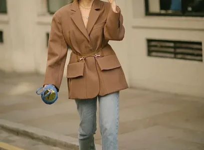 how to wear slim jeans at 50 or 60 fashion fall 2023