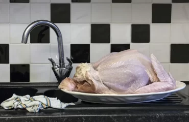 how when to defrost a turkey correct and wrong methods