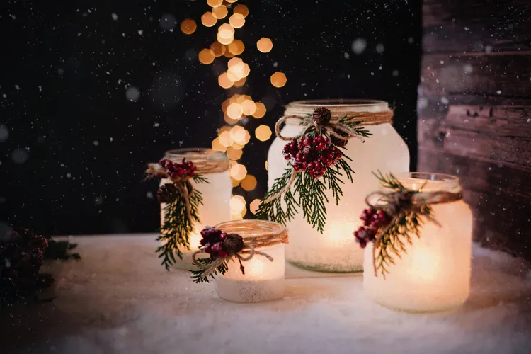 make christmas tealight holders with snow effect glass jars