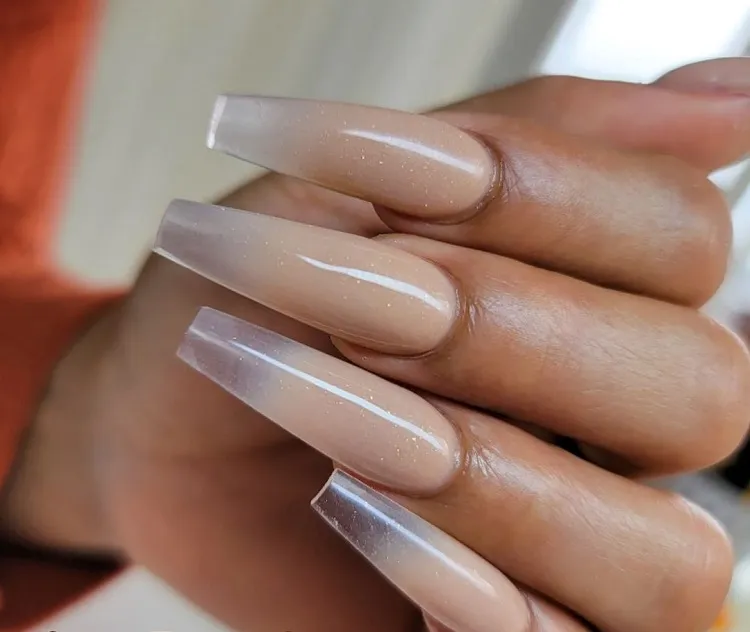 manicure long nails taupe gray beige trend winter 2023 2024