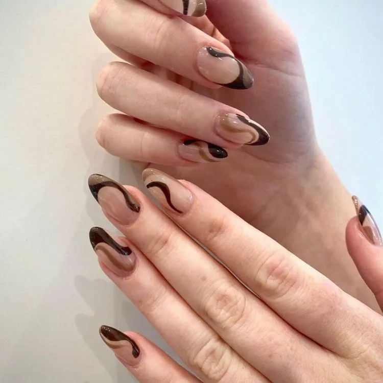 nails art decors nails taupe brown