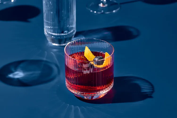 negroni sbagliato campari gin vermouth ney years eve cocktail recipe 2023
