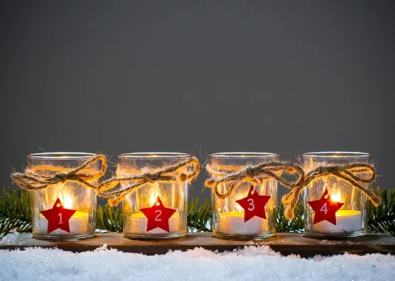 quick diy advent wreath with glass items tea lights