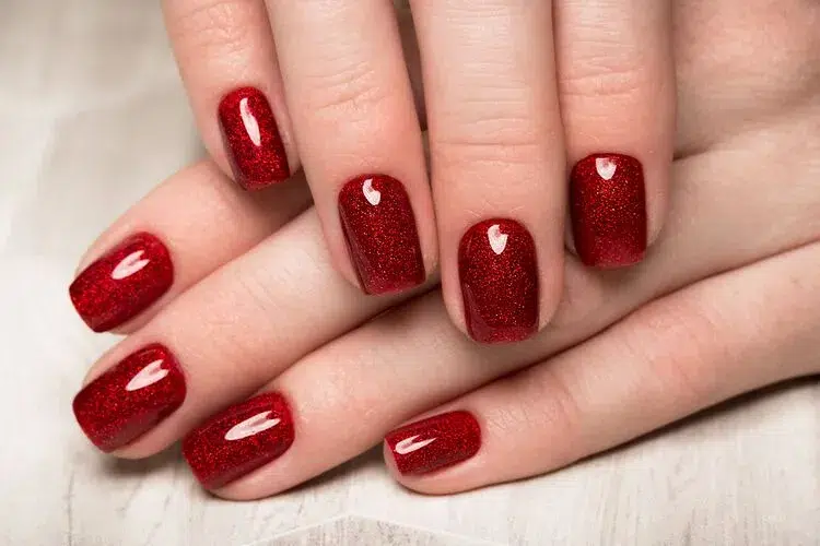 red glitter nail art short nails christmas 2023