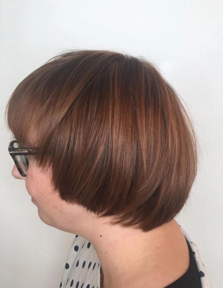 Corte de paje tradicional para mujeres mayores. Tendencia de cabello.