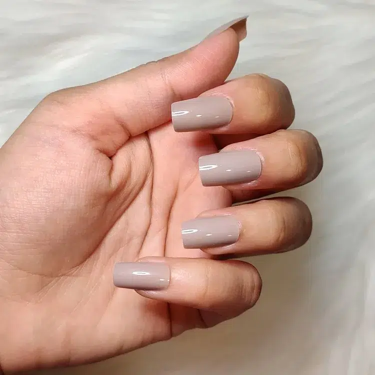 trendy nail polish color gray taupe brown beige manicure winter 2023 long nails