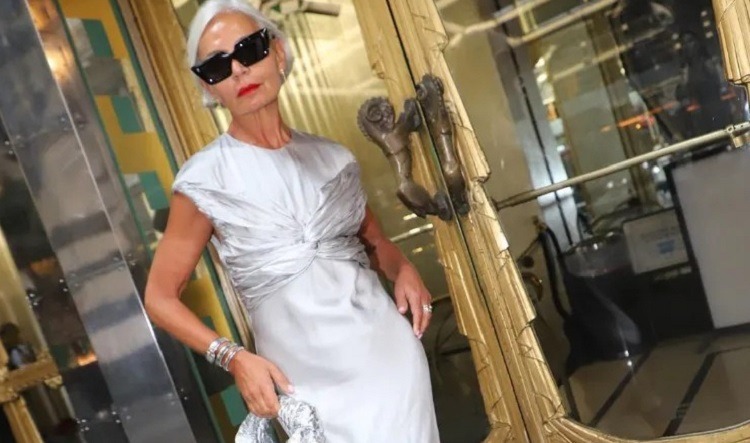 what dress to wear at 60 idea mix match metallic greece ghanem